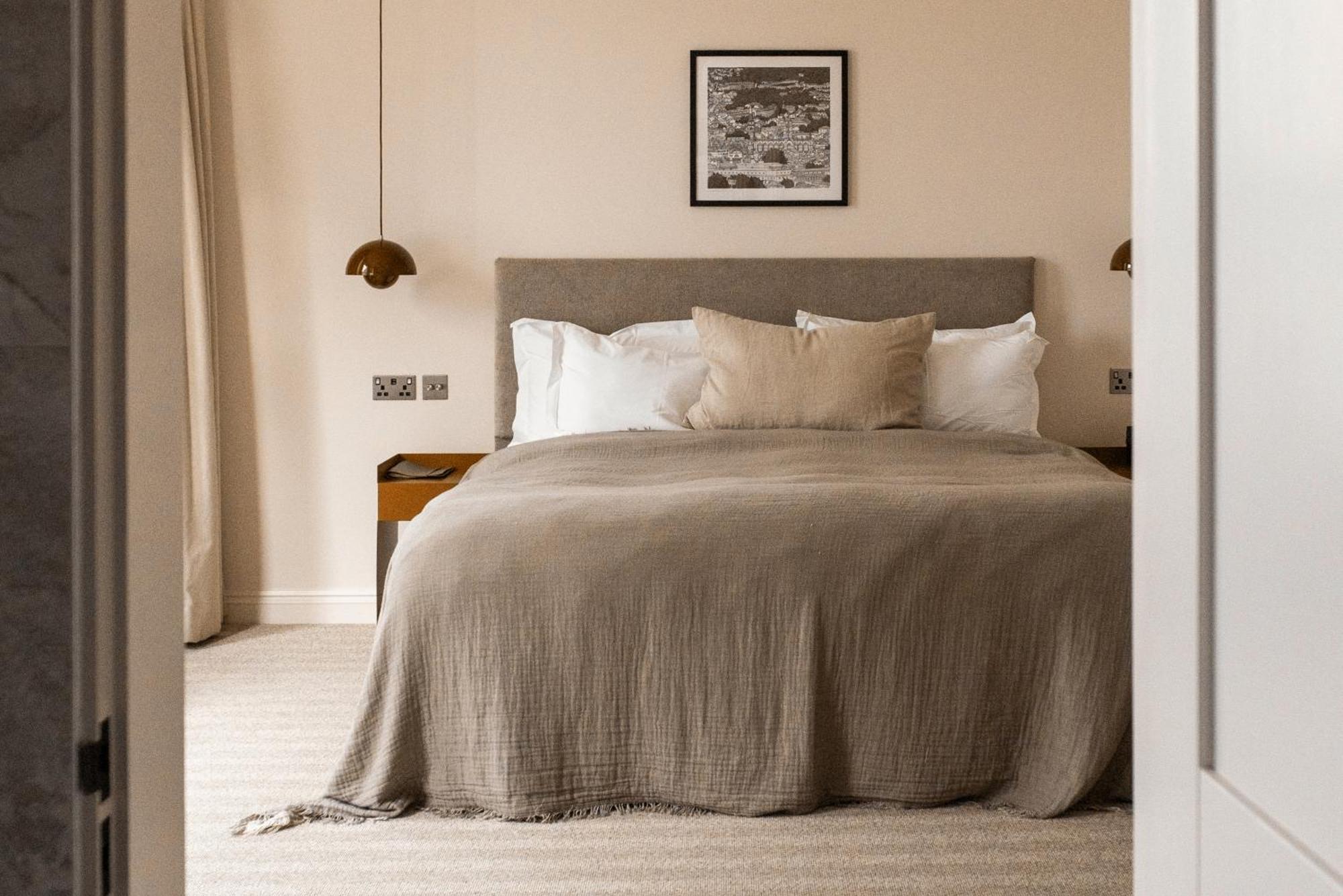 באת' Leighton House - Boutique Guesthouse מראה חיצוני תמונה A bedroom