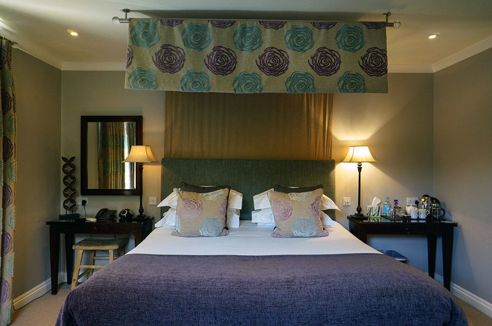 באת' Leighton House - Boutique Guesthouse מראה חיצוני תמונה A bedroom at the hotel