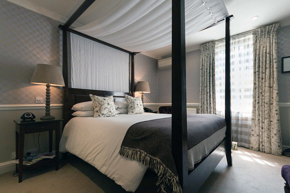 באת' Leighton House - Boutique Guesthouse מראה חיצוני תמונה A bedroom at The Mitre